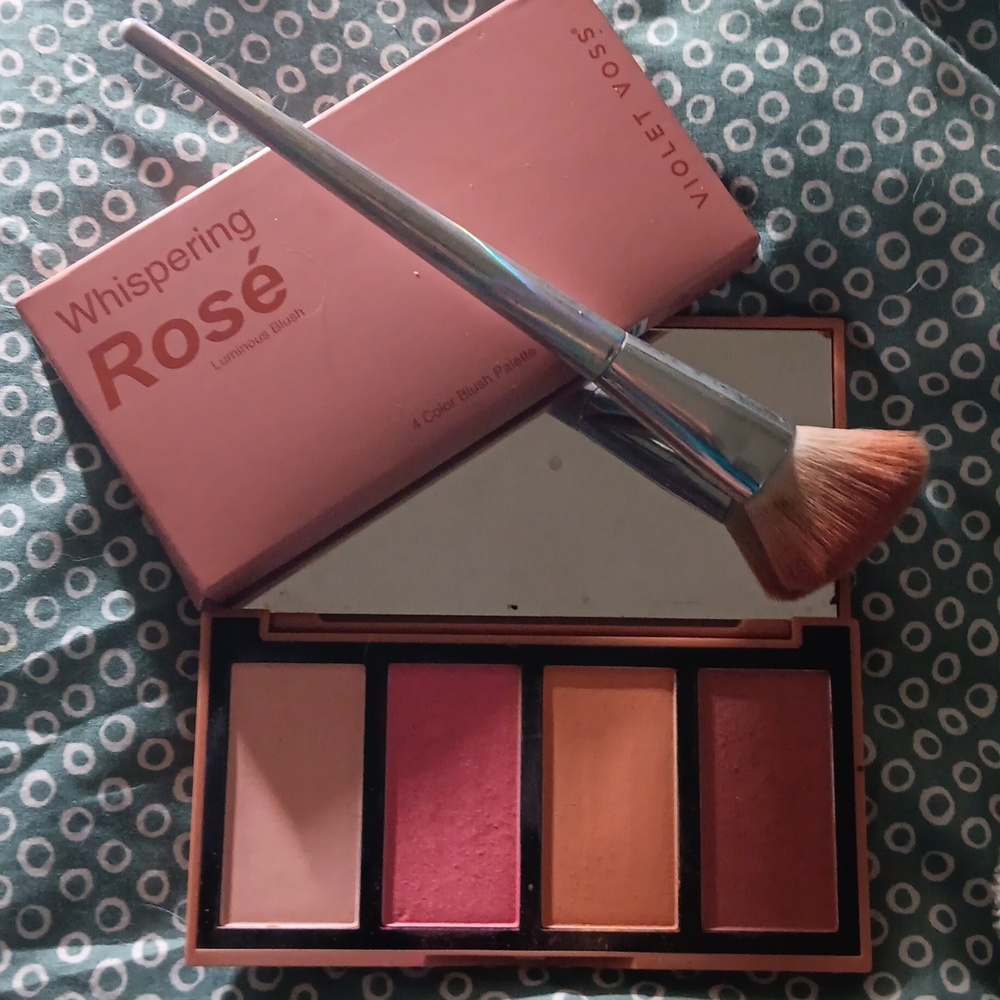 Violet Voss whispering rose blush palette